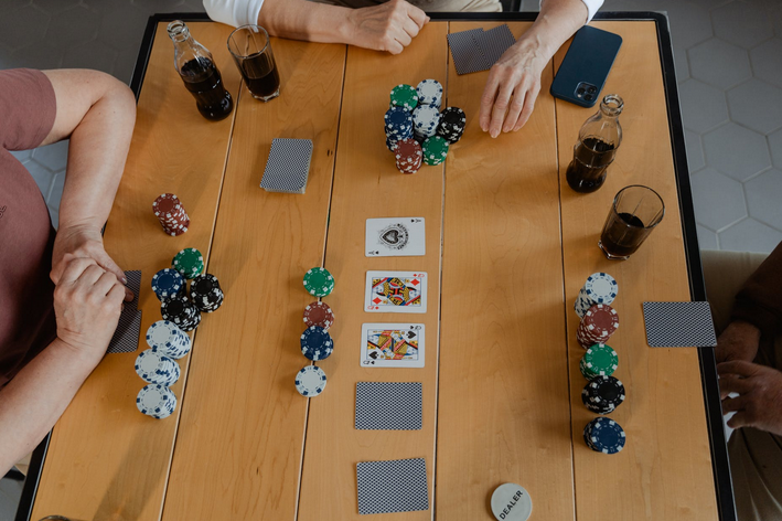 poker table